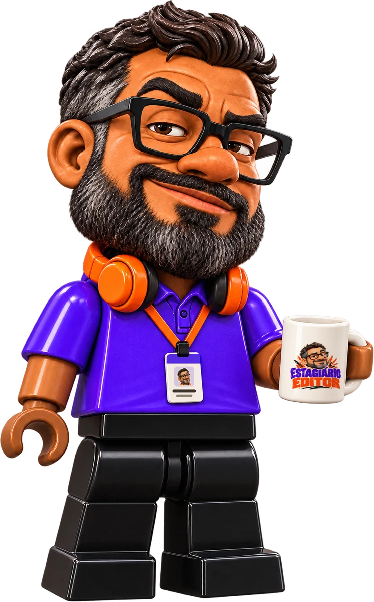 O Estagiário: boneco de óculos e barba grisalha, camisa roxa, crachá e caneca de café